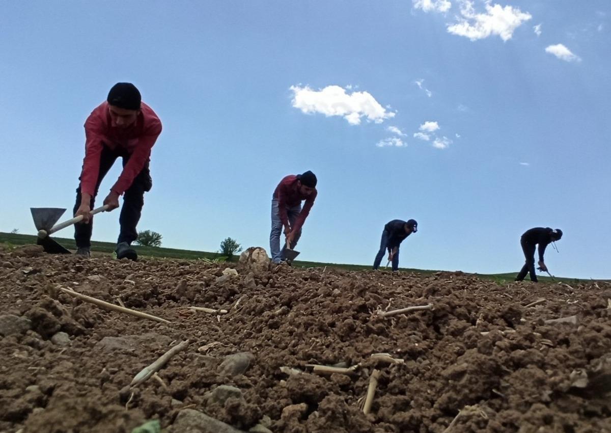 Sosyal mesafeli &uuml;retim ve ekonomiye katkı