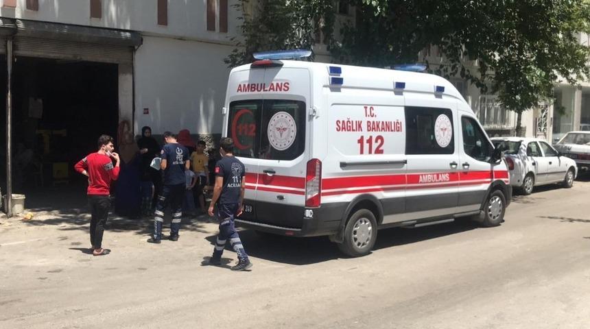 Motosiklet &ccedil;ocuğa &ccedil;arpıp ka&ccedil;tı