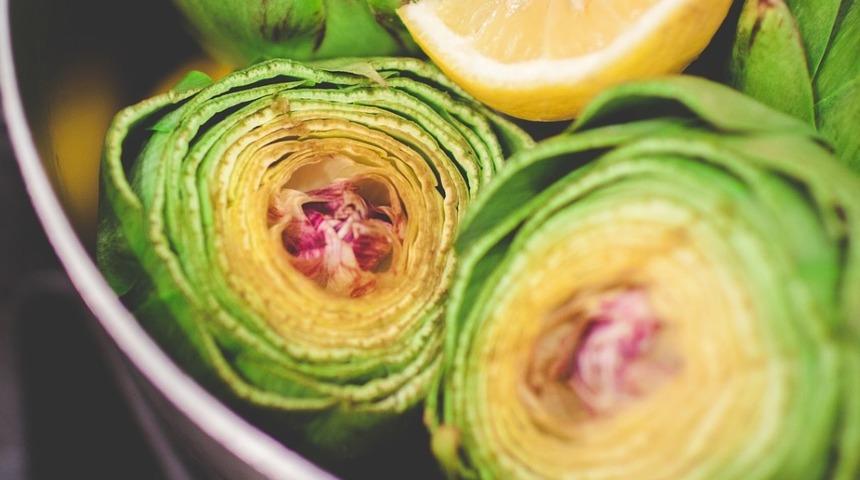 Bahar şenliği: Avokadolu enginar dolması tarifi