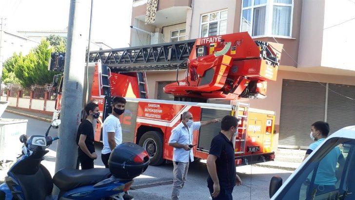 Sinekliğe sıkışan güvercin kurtarıldı G2