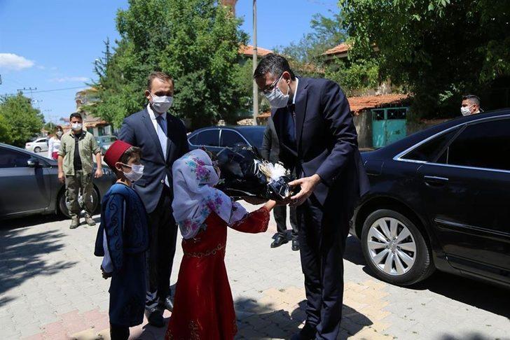 Vali Ali Çelik’ten Altıntaş ziyareti G3