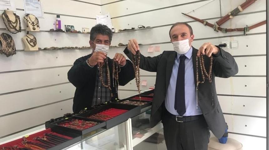 Bayburt&rsquo;ta tesad&uuml;fen keşfedilen &rsquo;kehribar&rsquo; ekonomiye kazandırıldı