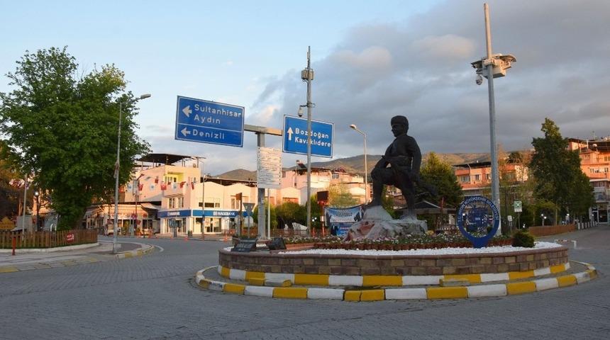 Yenipazar’da maske takmayan 9 kişiye ceza kesildi