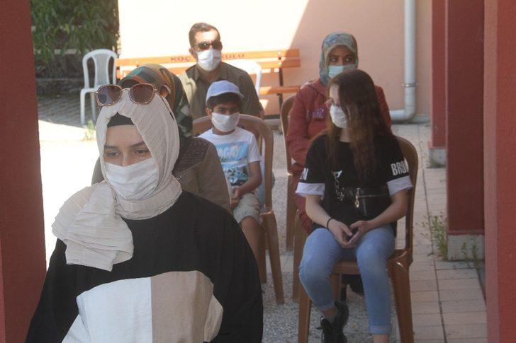 Elazığ’da ilkokul öğrencilerine okuma kitabı G2