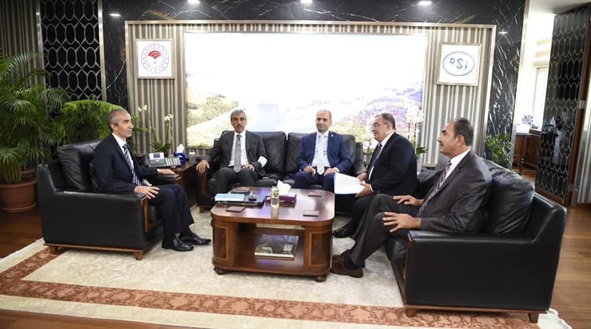 Kilis heyeti Genel M&uuml;d&uuml;r Kaya Yıldız ile g&ouml;r&uuml;şt&uuml;