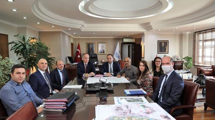 Niğde "Kale ve &Ccedil;evresi" Yenileme Projesi İ&ccedil;in TOKİ İle Protokol İmzalandı