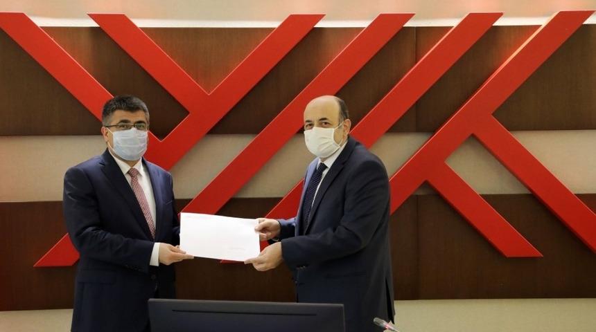 Y&Ouml;K Başkanı Sara&ccedil;, NEV&Uuml; Rekt&ouml;r&uuml; Aktekin&rsquo;e atama kararnamesini tevdi etti