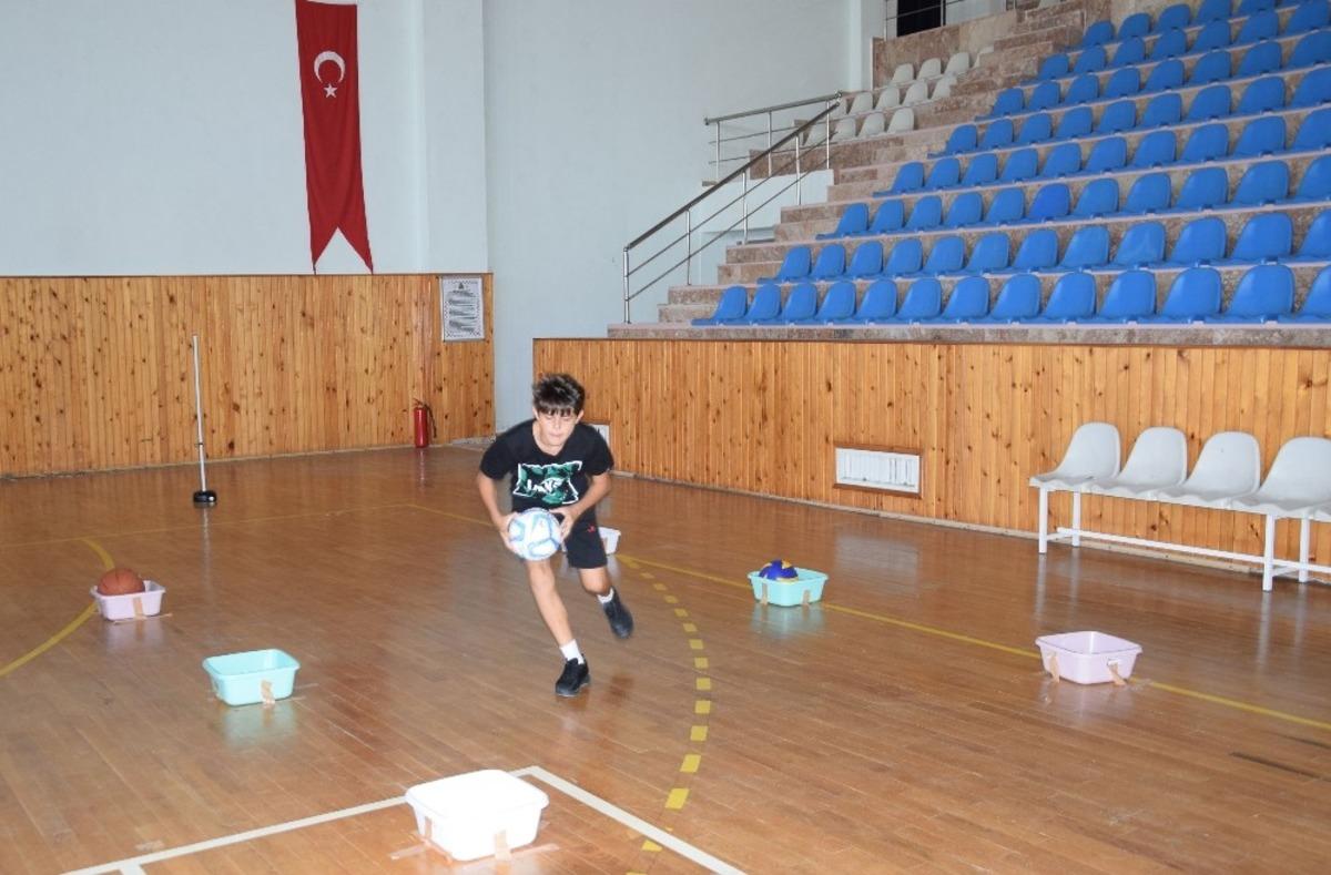 Geleceğin sporcuları sınavda ter d&ouml;kt&uuml;