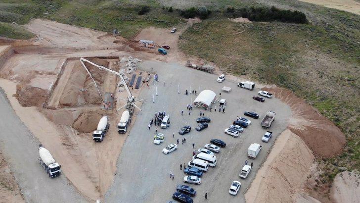 Kırıkkale’de Beton Santrali ve Kilit Parke Üretim Tesisi’nin temeli atıldı G2
