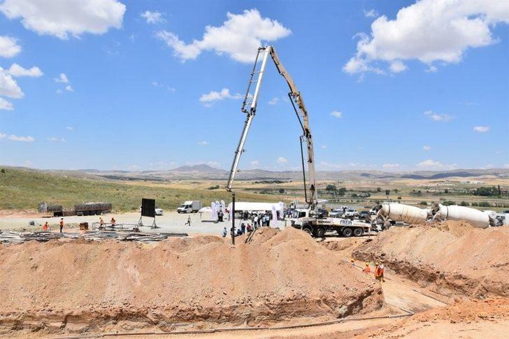 Kırıkkale’de Beton Santrali ve Kilit Parke Üretim Tesisi’nin temeli atıldı G5
