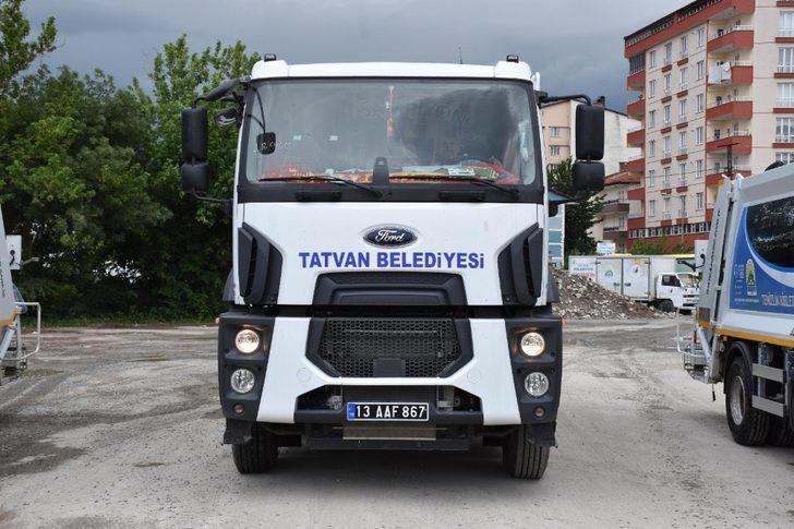 Tatvan’a 3 yeni hibe araç kazandırıldı G2