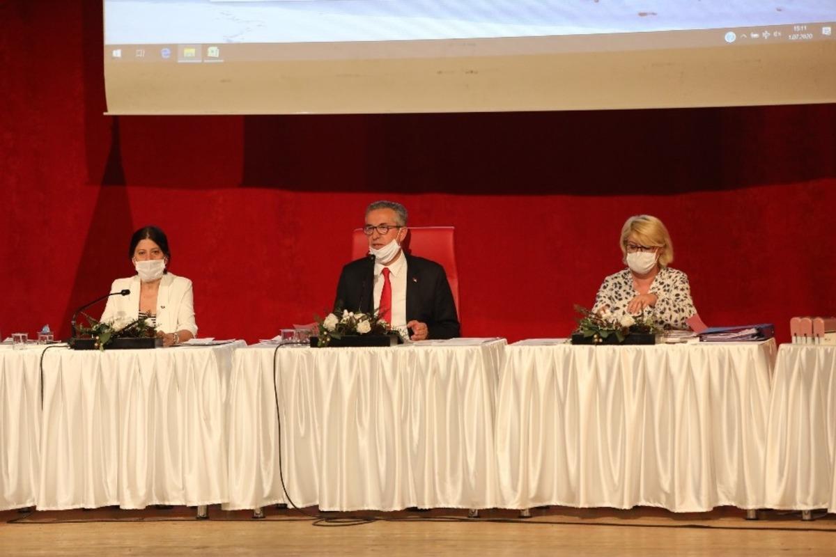 Başkan Arda, &rsquo;Beni koltuktan indirmek isteyenler hayal g&ouml;r&uuml;yor&rsquo;