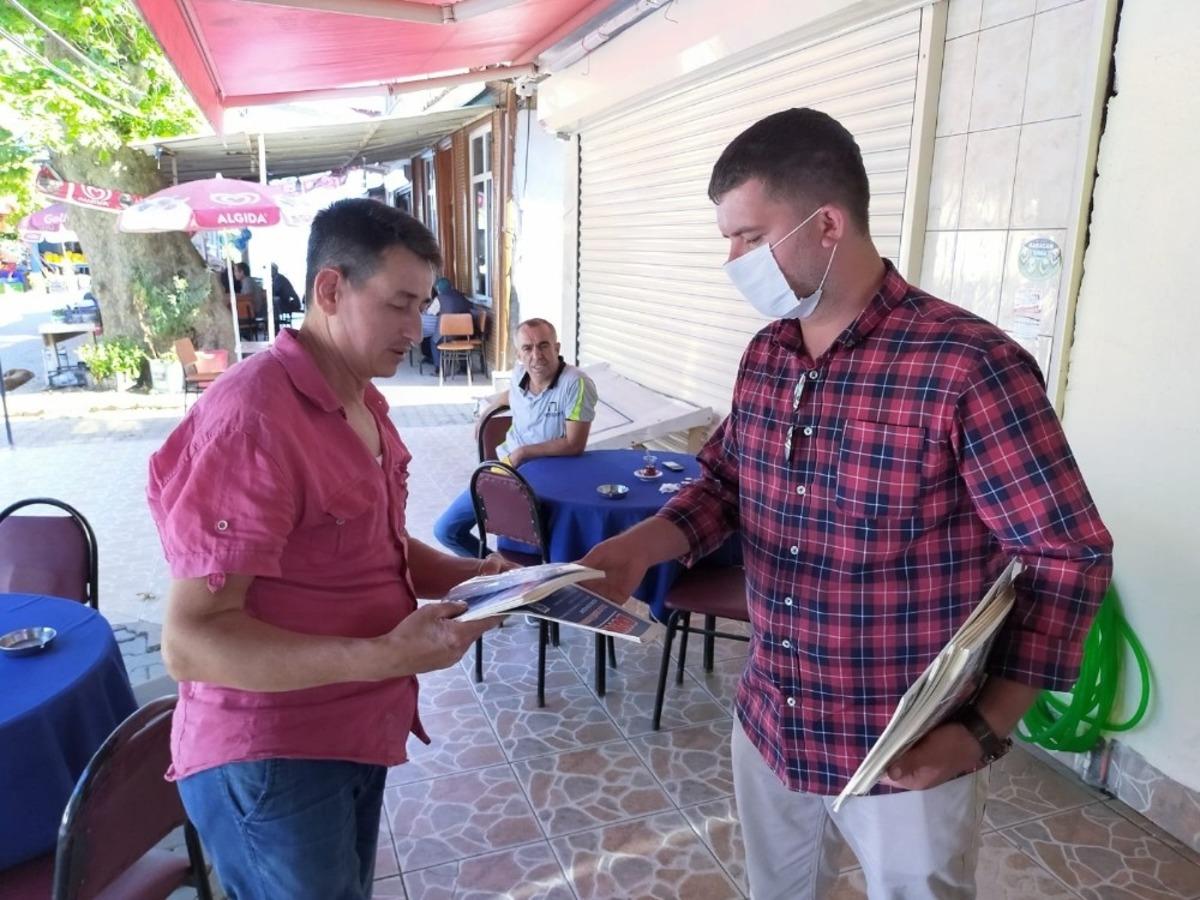 G&ouml;n&uuml;l El&ccedil;ileri kırsal mahallelerde vatandaşın derdini dinliyor