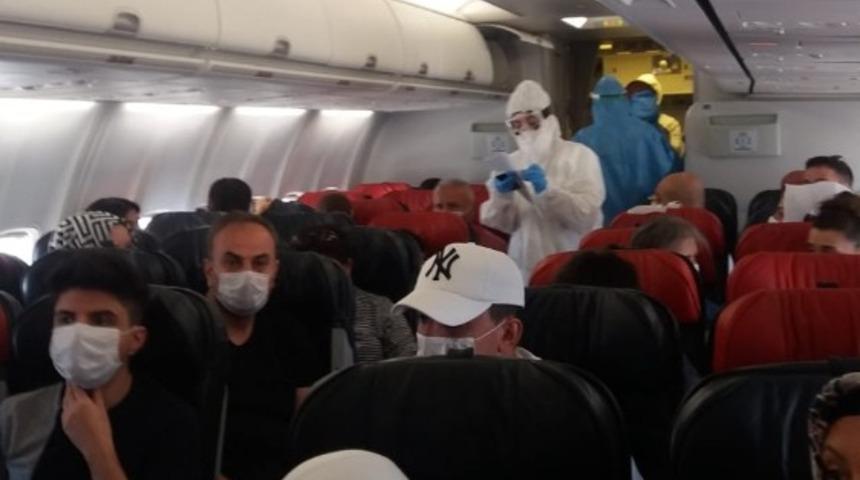 Diyarbakır-Ankara u&ccedil;ağında koronavir&uuml;s paniği