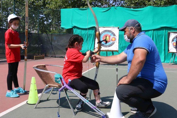 Yaz Spor Okulları’nın engel tanımayan minik okçusu G5