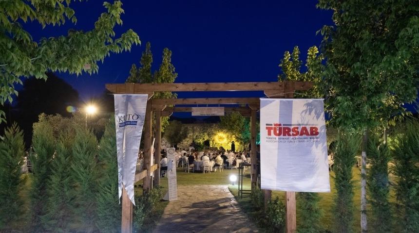 B&ouml;lge acenteleri, KUTO&rsquo;nun d&uuml;zenlediği yemekte bir araya geldi