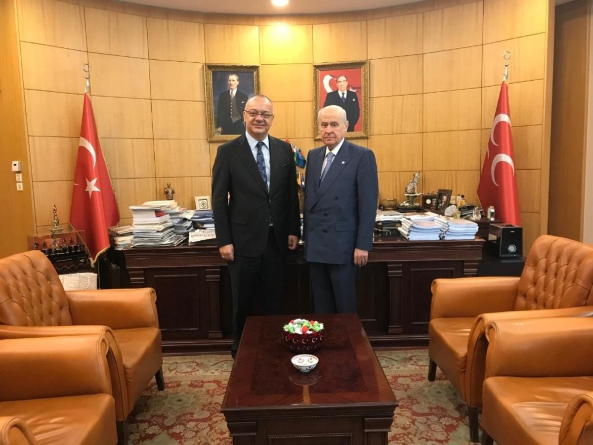 Başkan Erg&uuml;n ve Başkan Kayda, sosyal medya hesaplarını askıya aldı