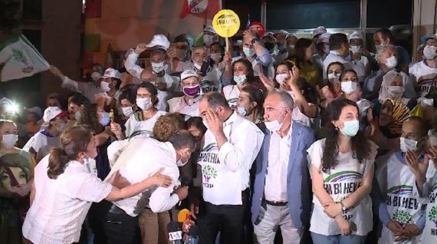 Y&uuml;r&uuml;y&uuml;şe katılmışlardı! HDP'li vekillerin koronavir&uuml;s testi pozitif &ccedil;ıktı