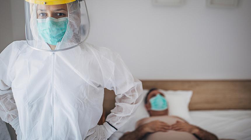 62 yaşındaki Covid-19 hastasında 4 saati aşan ereksiyon tespit edildi