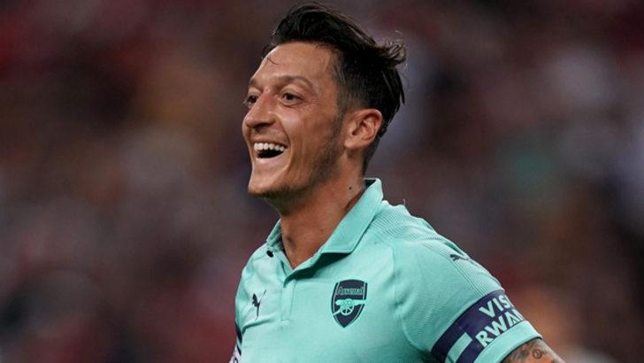 Başakşehir'den Mesut Özil sürprizi