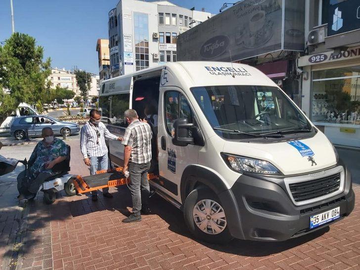Kuşadası Belediyesi engelli ulaşım aracı hizmete girdi G2