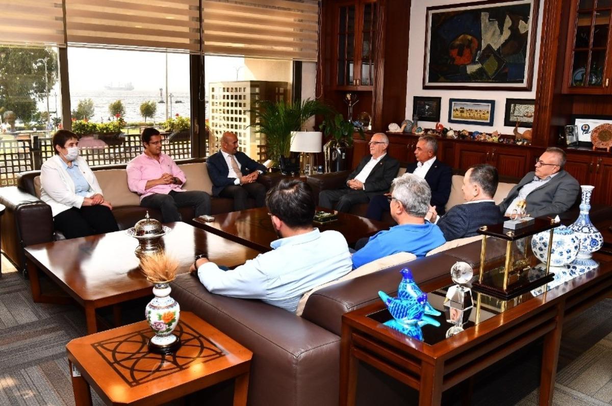 CHP&rsquo;nin Ege il başkanları Başkan Soyer&rsquo;i ziyaret etti