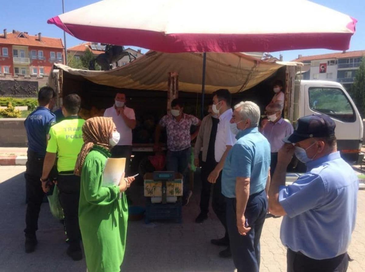 Dumlupınar pazarında korona vir&uuml;s tedbirleri