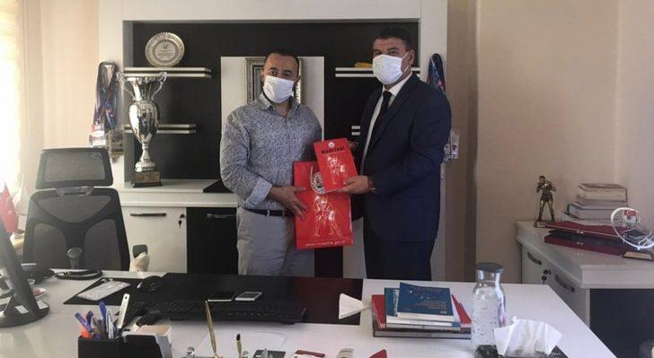 Rektör Uysal’dan Türkiye Muaythai Federasyonu’na ziyaret G4