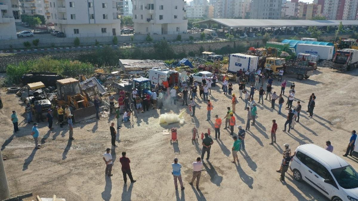 Erdemli Belediyesi&rsquo;nden yangın ve ilk yardım tatbikatı