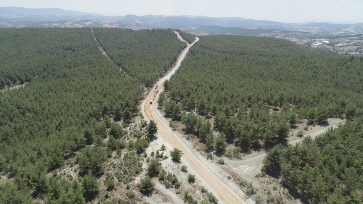 G&ouml;rdes&rsquo;e ulaşımı kolaylaştıracak yolda &ccedil;alışmalar devam ediyor