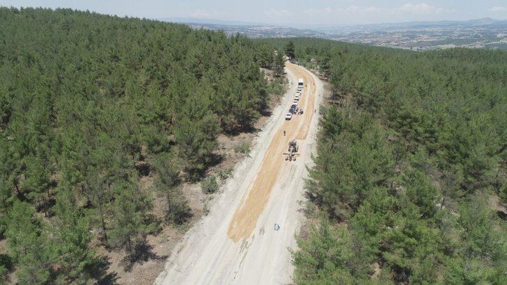 Gördes’e ulaşımı kolaylaştıracak yolda çalışmalar devam ediyor G2