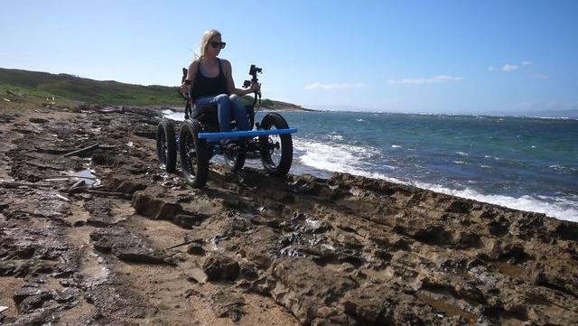 man-created-off-road-wheelchair-for-girlfriend-jerryrigeverything-14-5efd8e5f6fd66__700