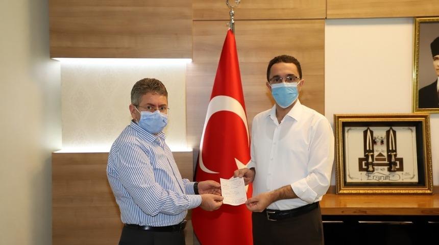 Cizre Kaymakamı Sinanoğlu, kurban vekaletini Kızılay’a verdi