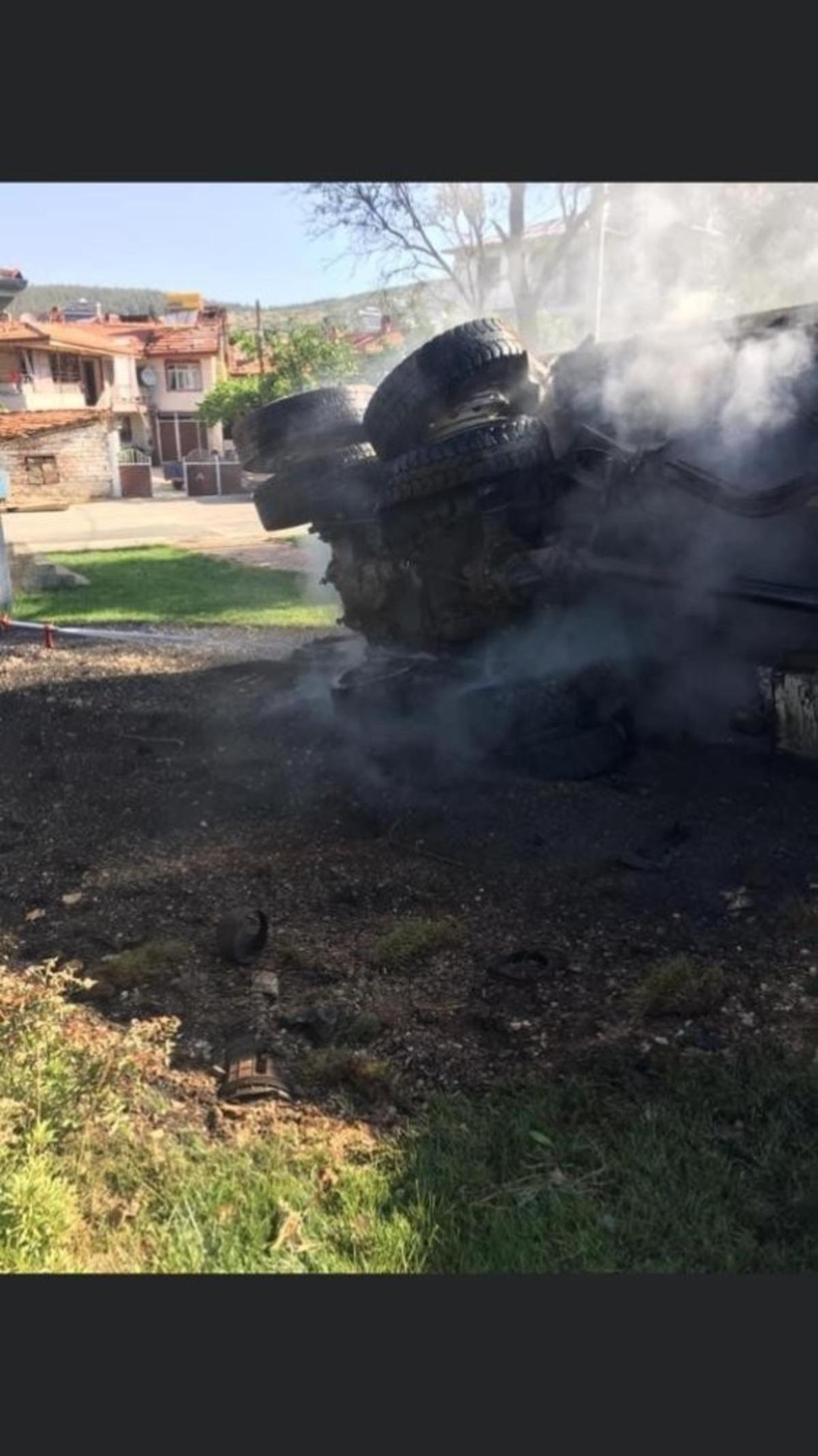 Freni patlayan kamyon devrildi: 1 yaralı