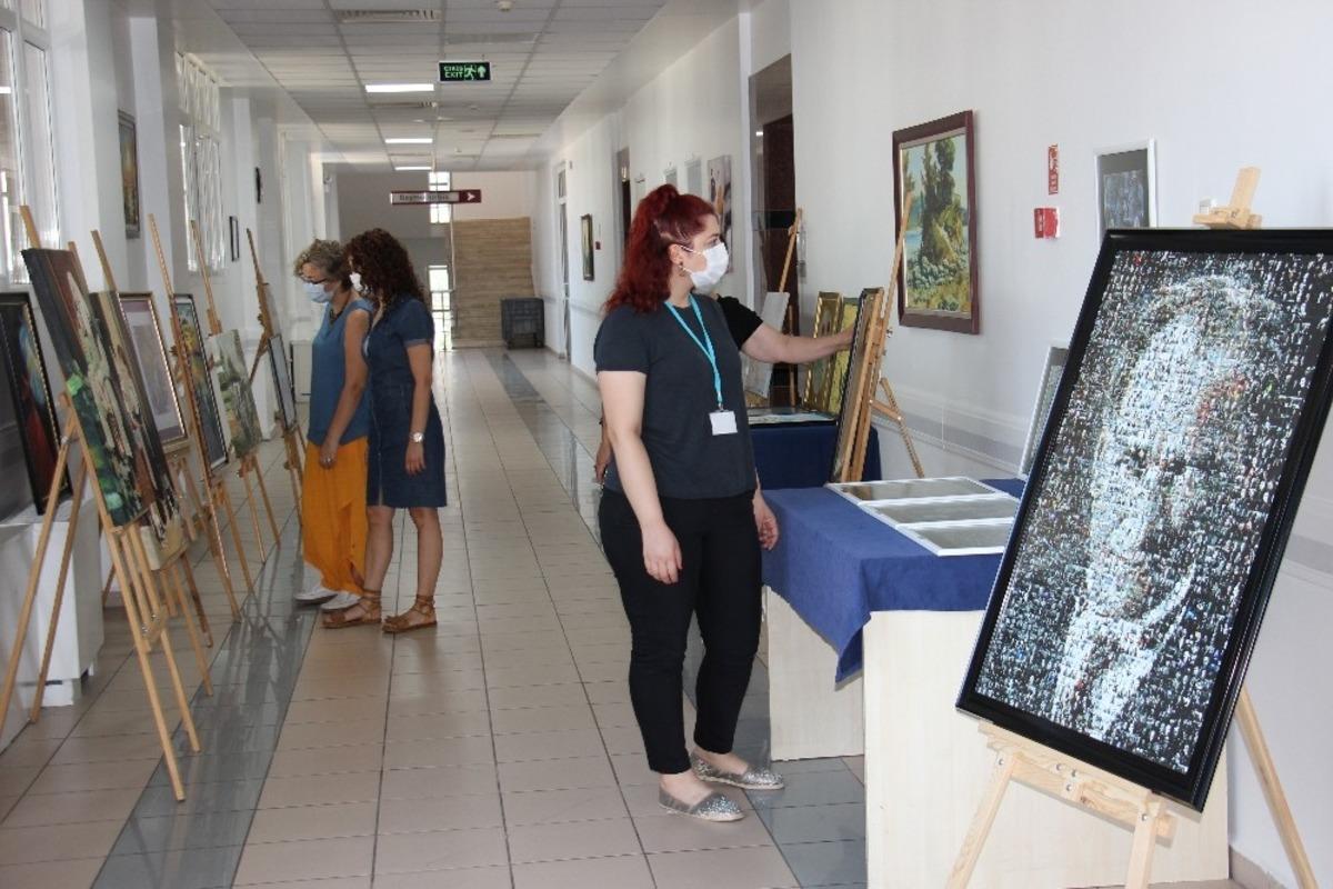 AD&Uuml; hastane duvarları sanatla buluşuyor