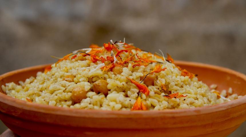 Her yerde bulunmaz: Ayvalı bulgur pilavı