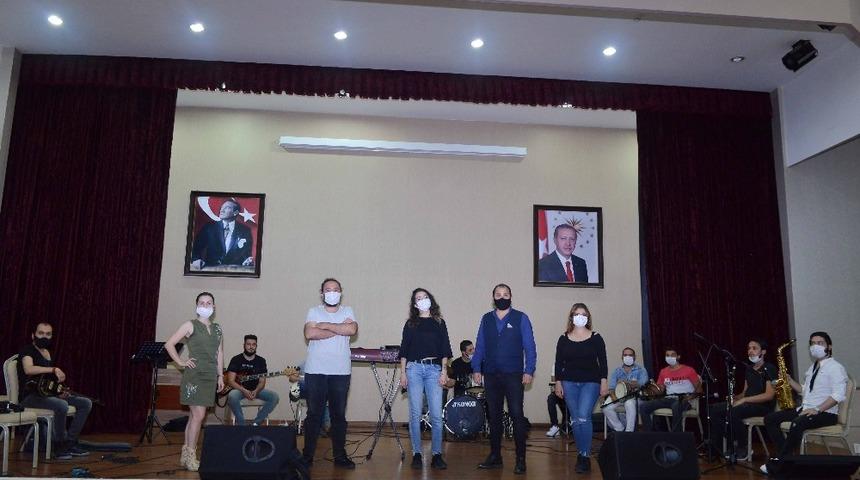 Kocaeli Pop&uuml;ler M&uuml;zik Topluluğu ile yaz konserleri başlıyor