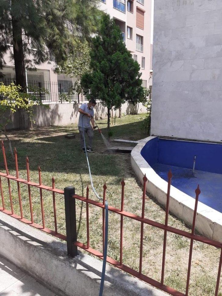 Haşere ile mücadelede devam ediyor G4