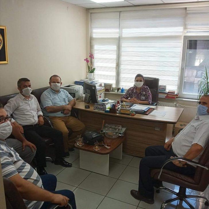 Bursa’da sağlık çalışanları için kiraz topladılar G3