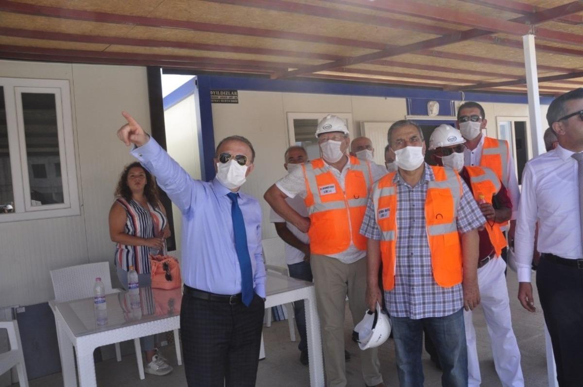 Rekt&ouml;r &Uuml;nal Manavgat&rsquo;ta incelemelerde bulundu