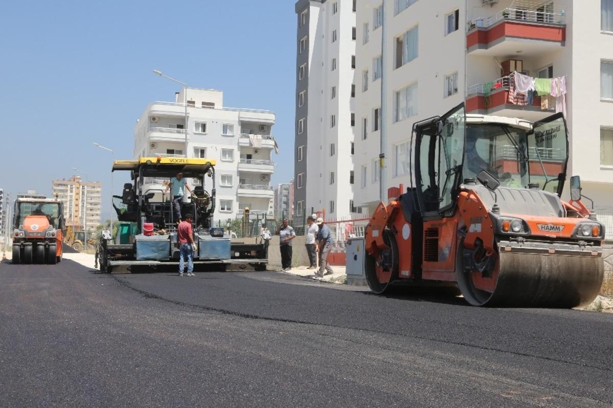 Erdemli&rsquo;de asfalt &ccedil;alışmaları hızlandı
