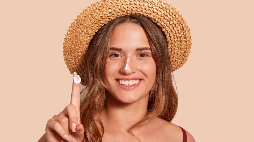 Sadece SPF değeri yetmez! Güneşin zararlarına karşı 8 önemli kural