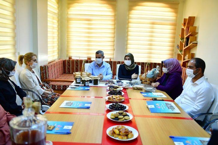 Kiraz yaprağı sarmasına coğrafi tescil belgesi G3