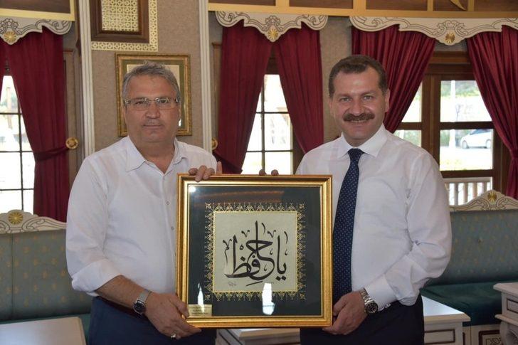 Başkan Çerçi Balıkesir Büyükşehir Belediye Başkanı Yılmaz’ı ağırladı G3