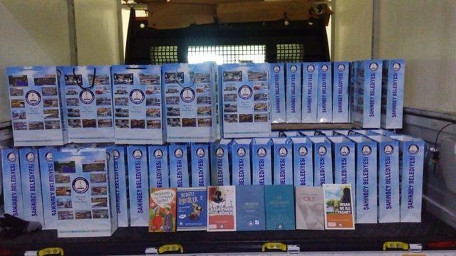 Korona virüs hastalarına kitap desteği