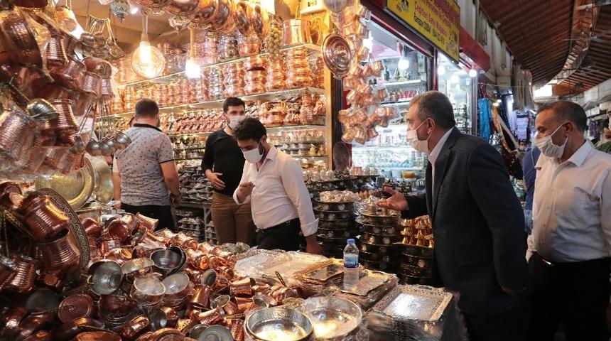 Beyazg&uuml;l esnafın sorunlarını dinledi