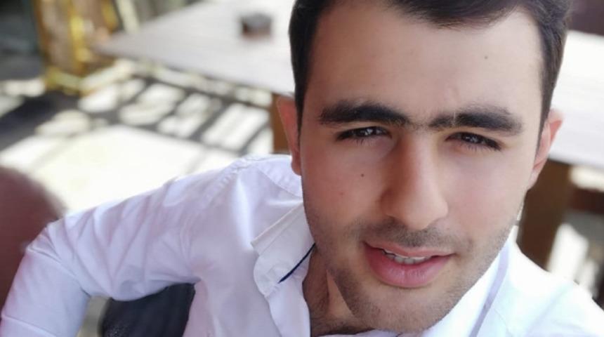 Kavgayı ayırmak isterken ağır yaralandı