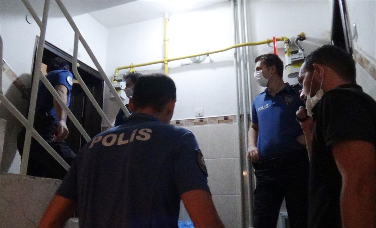 G&Uuml;NCELLEME - K&uuml;tahya'da eşinin evde şiddet uyguladığı kadını polis ekipleri kurtardı