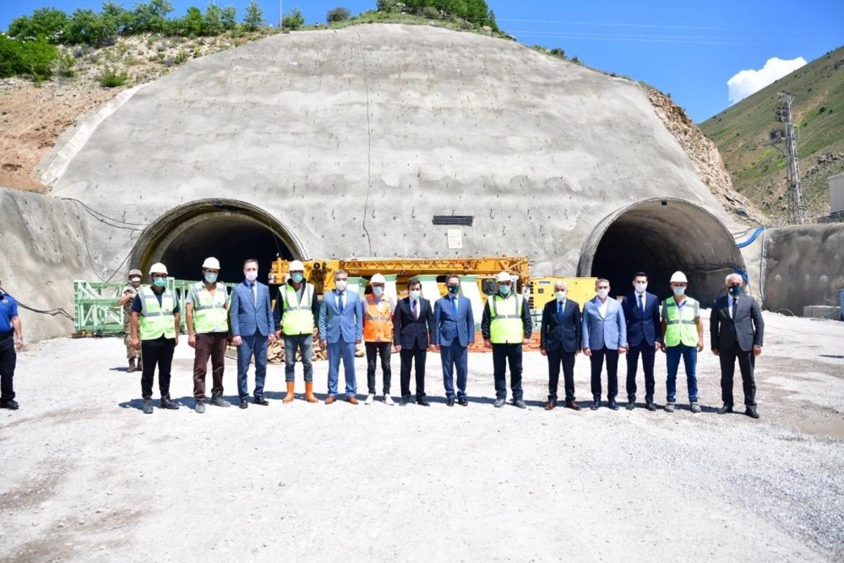 Giresun Valisi Enver &Uuml;nl&uuml;, Şebinkarahisar&rsquo;a ziyarette bulundu
