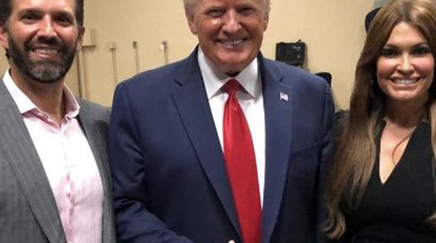 Trump’ın oğlunun kız arkadaşı koronavirüse yakalandı